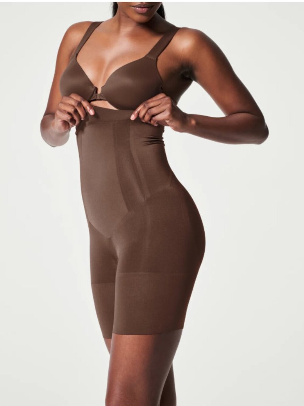 NWT SPANXshape™ Invisible High-Waisted Mid-Thigh Shorts In Chestnut Brown